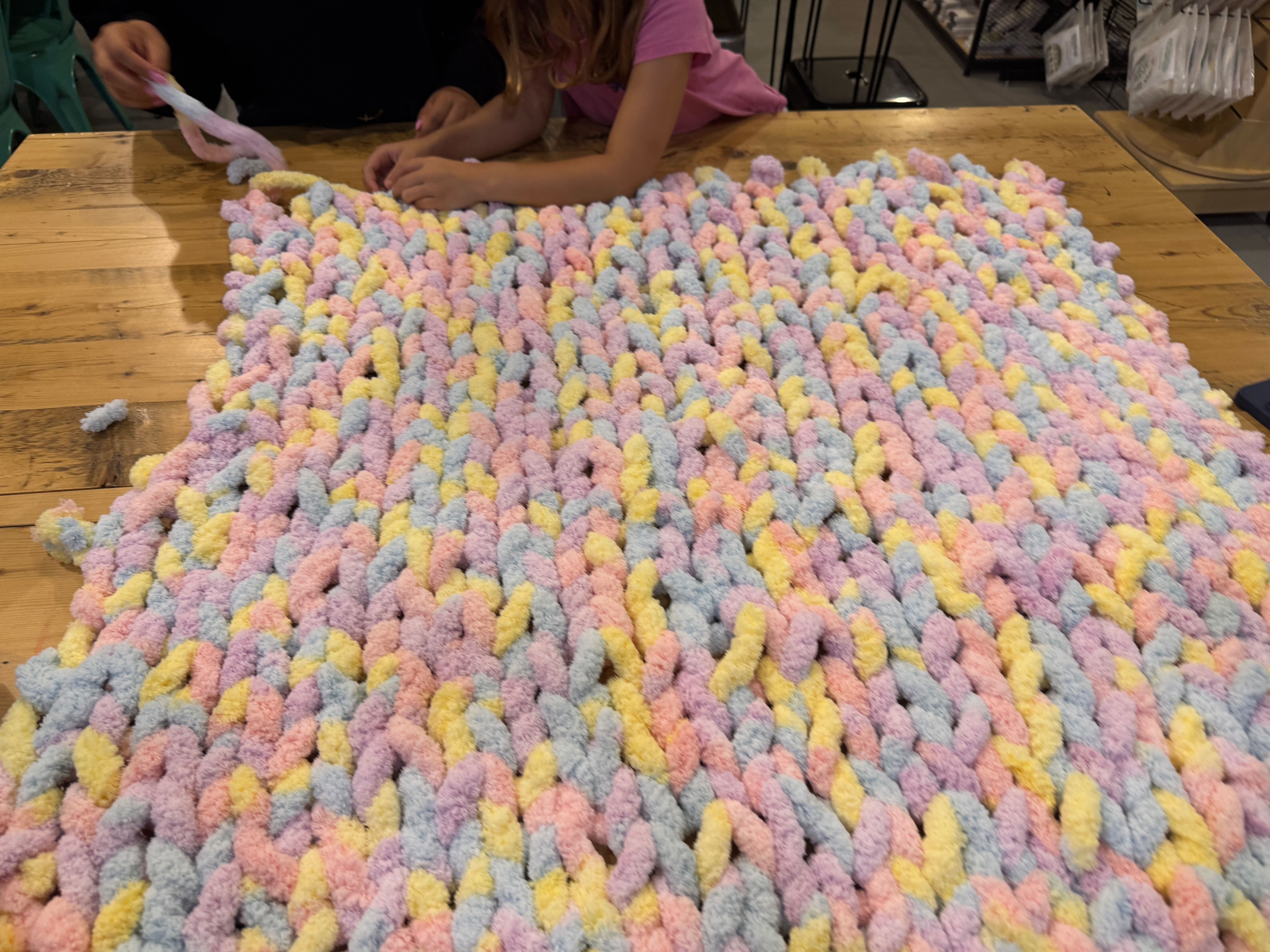 Chunky Knit Throw Blanket Making Workshop (Cambridge)