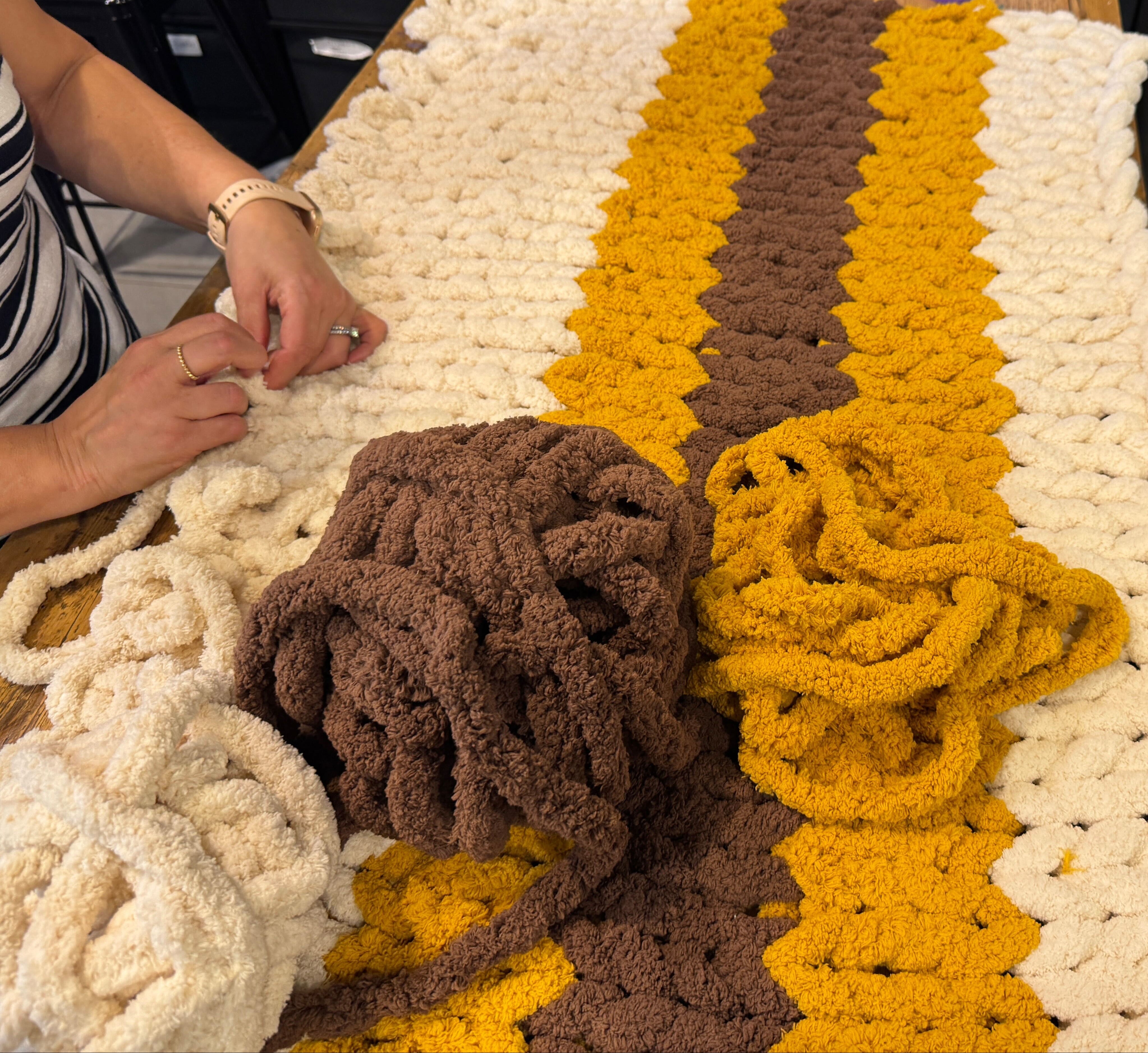 Chunky Knit Throw Blanket Making Workshop (Cambridge)