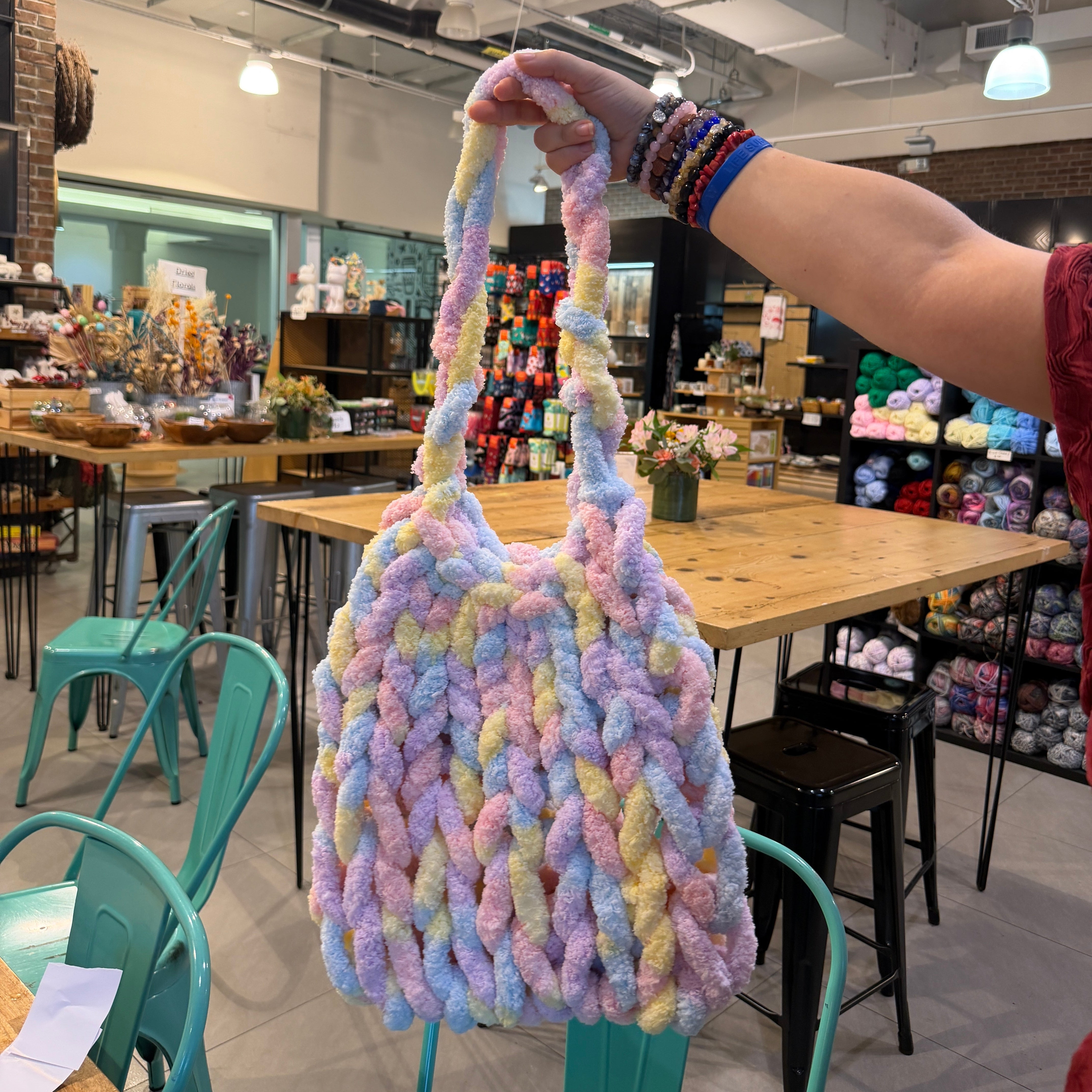 Beginner Hand-Knit Beach Bag (Cambridge)