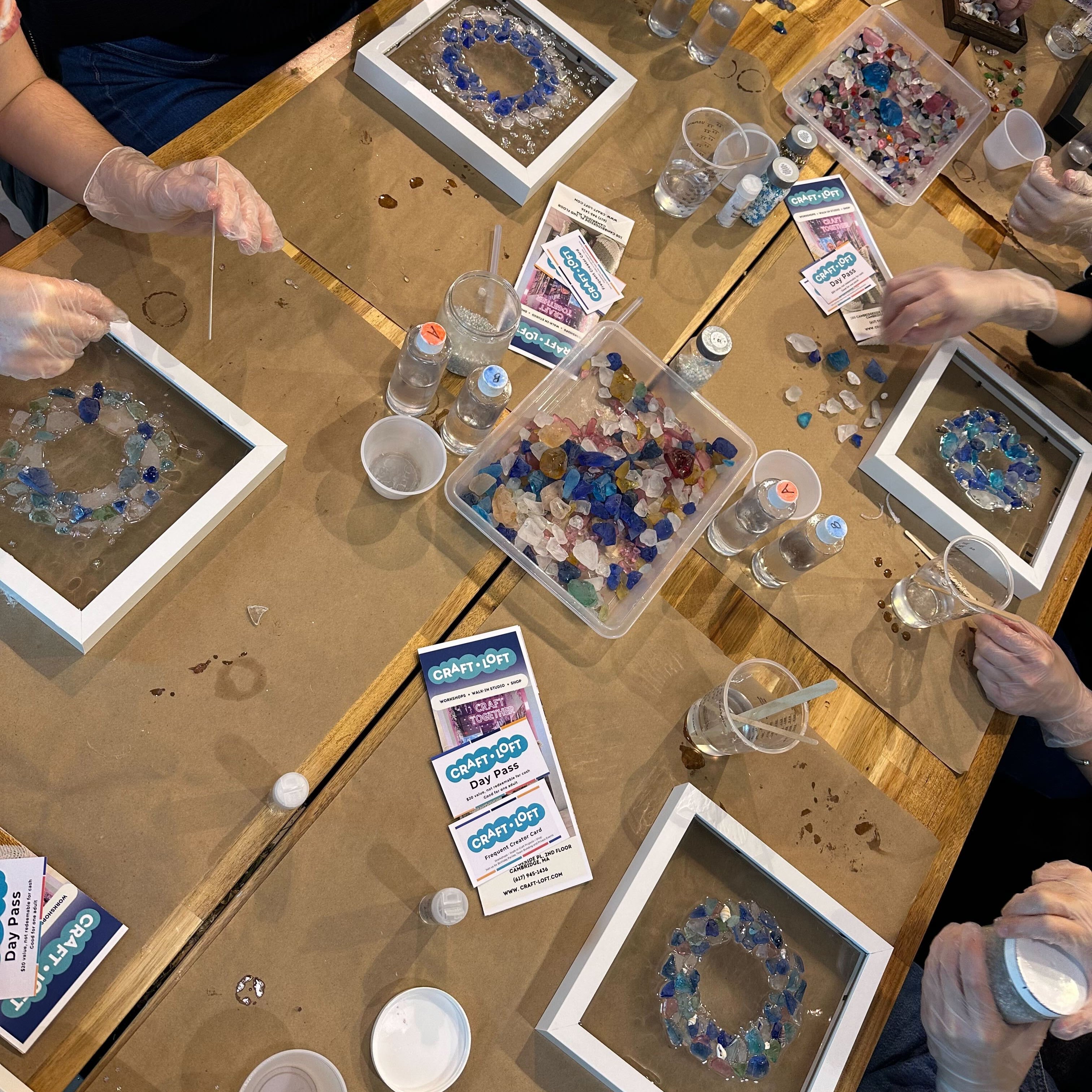 Holiday Resin Sea Glass Wreath Frame (Cambridge)