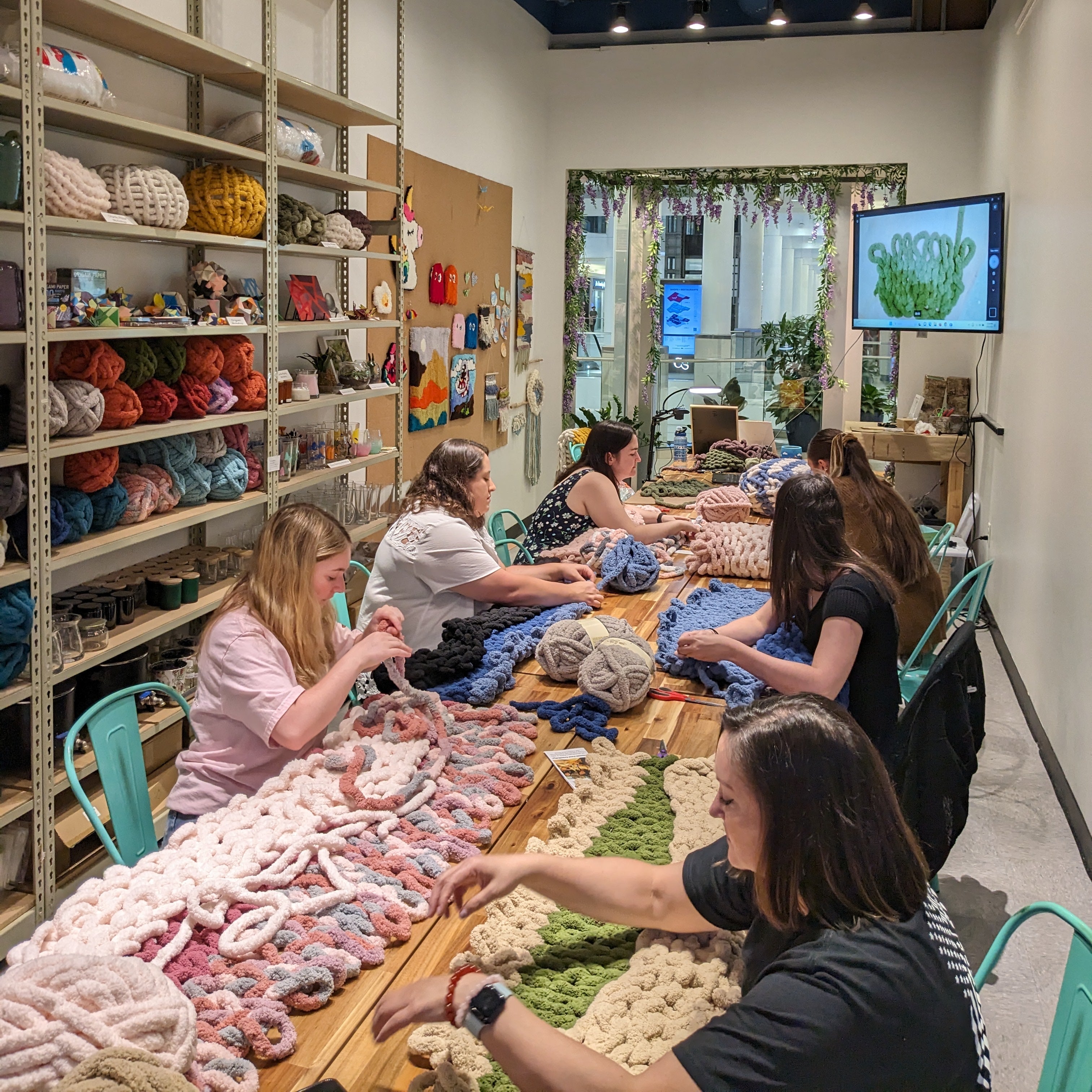 Chunky Knit Throw Blanket Making Workshop (Cambridge)