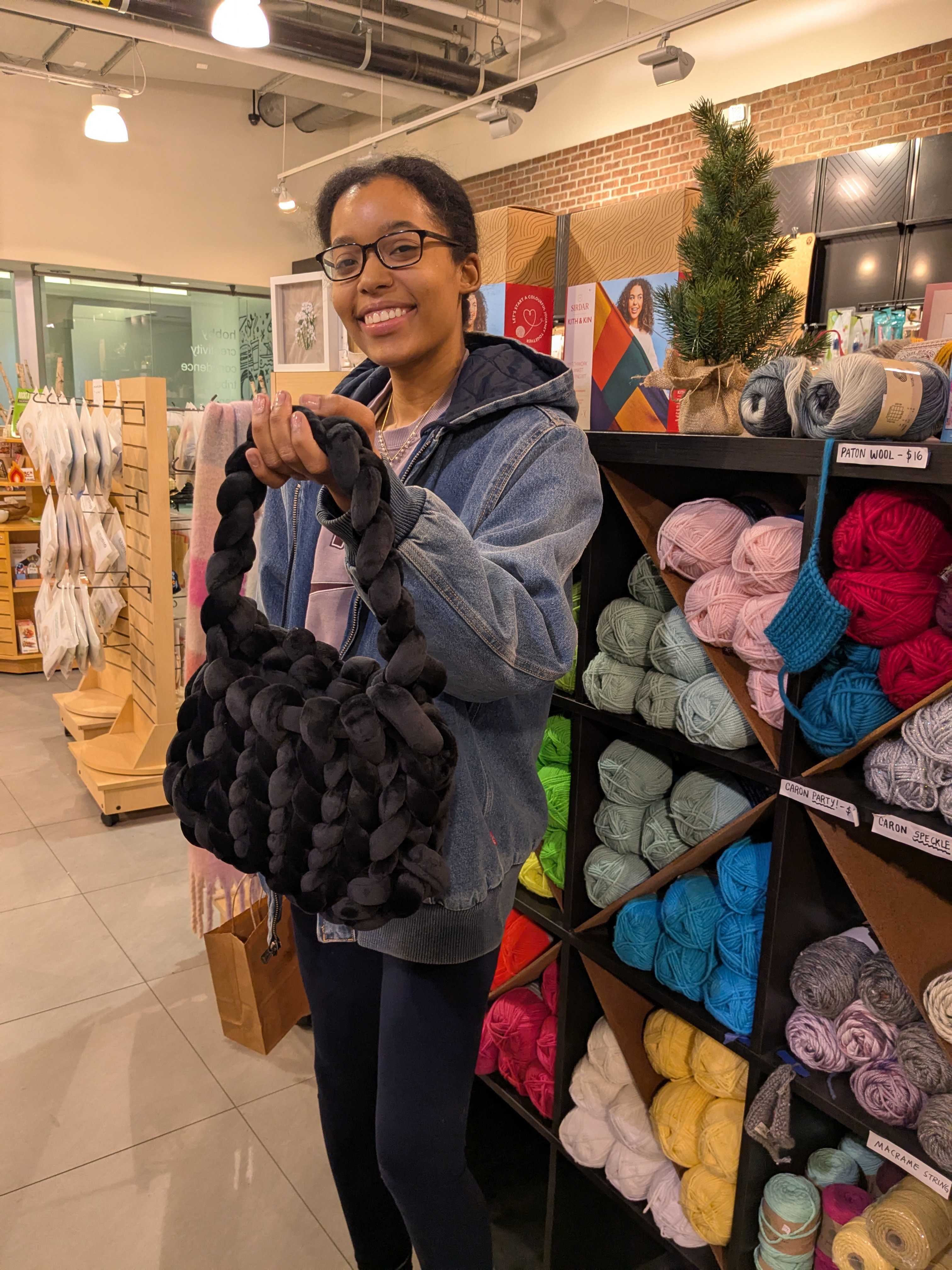 Velvet Hand Bag and Tote (Advanced Beginner) - Cambridge