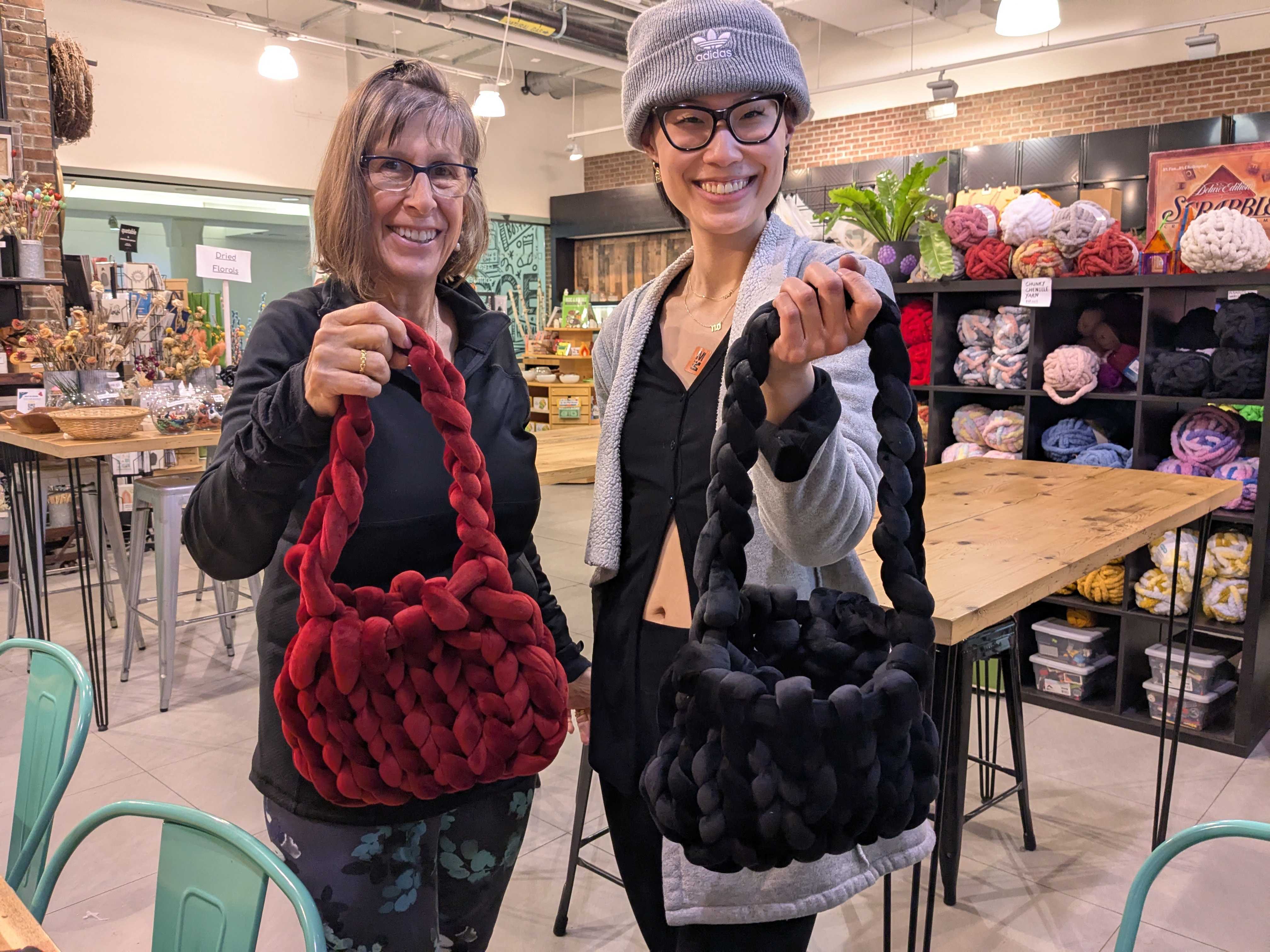 Velvet Hand Bag and Tote (Advanced Beginner) - Cambridge
