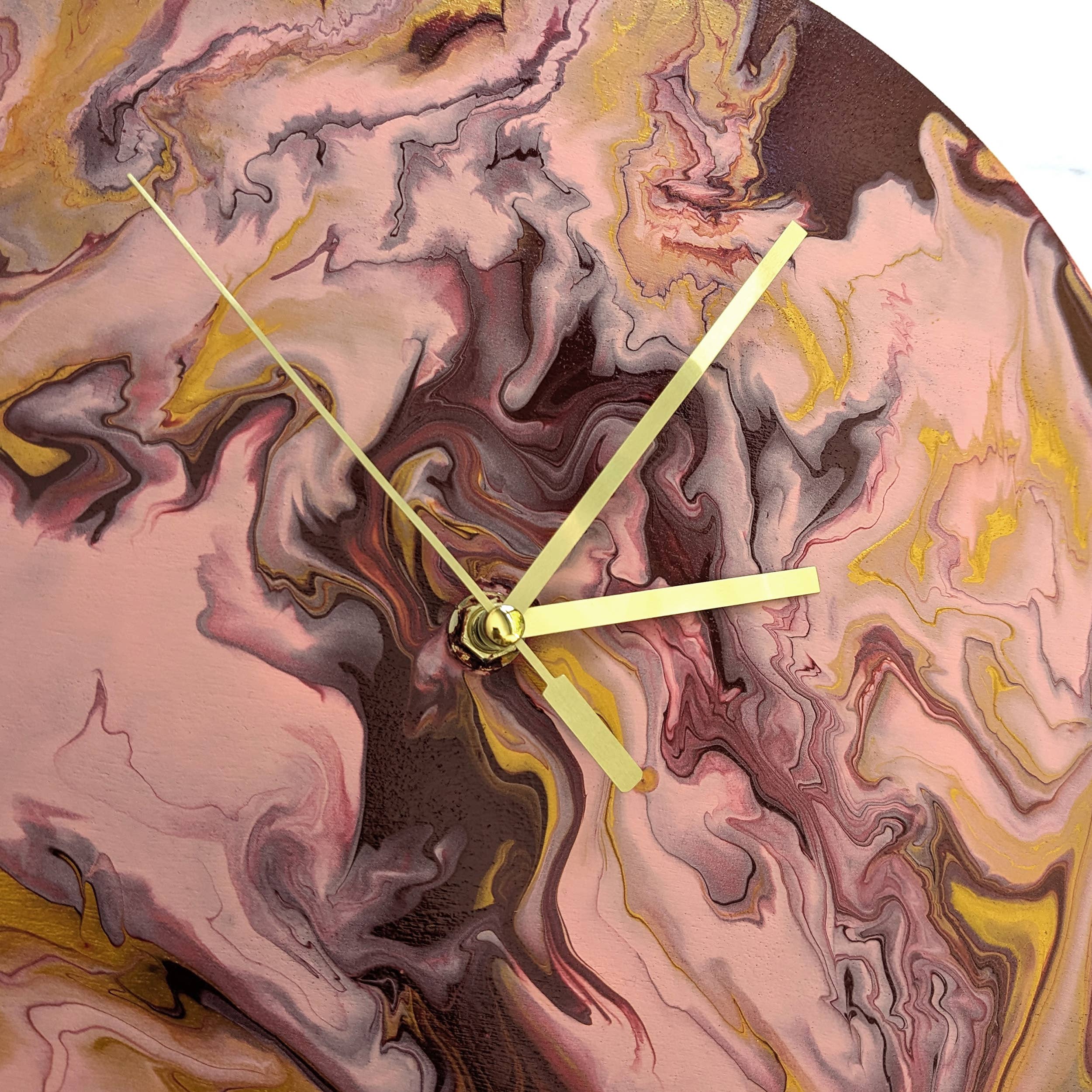 Luxe Decor Craft Kit - Paint Pouring Wall Clock