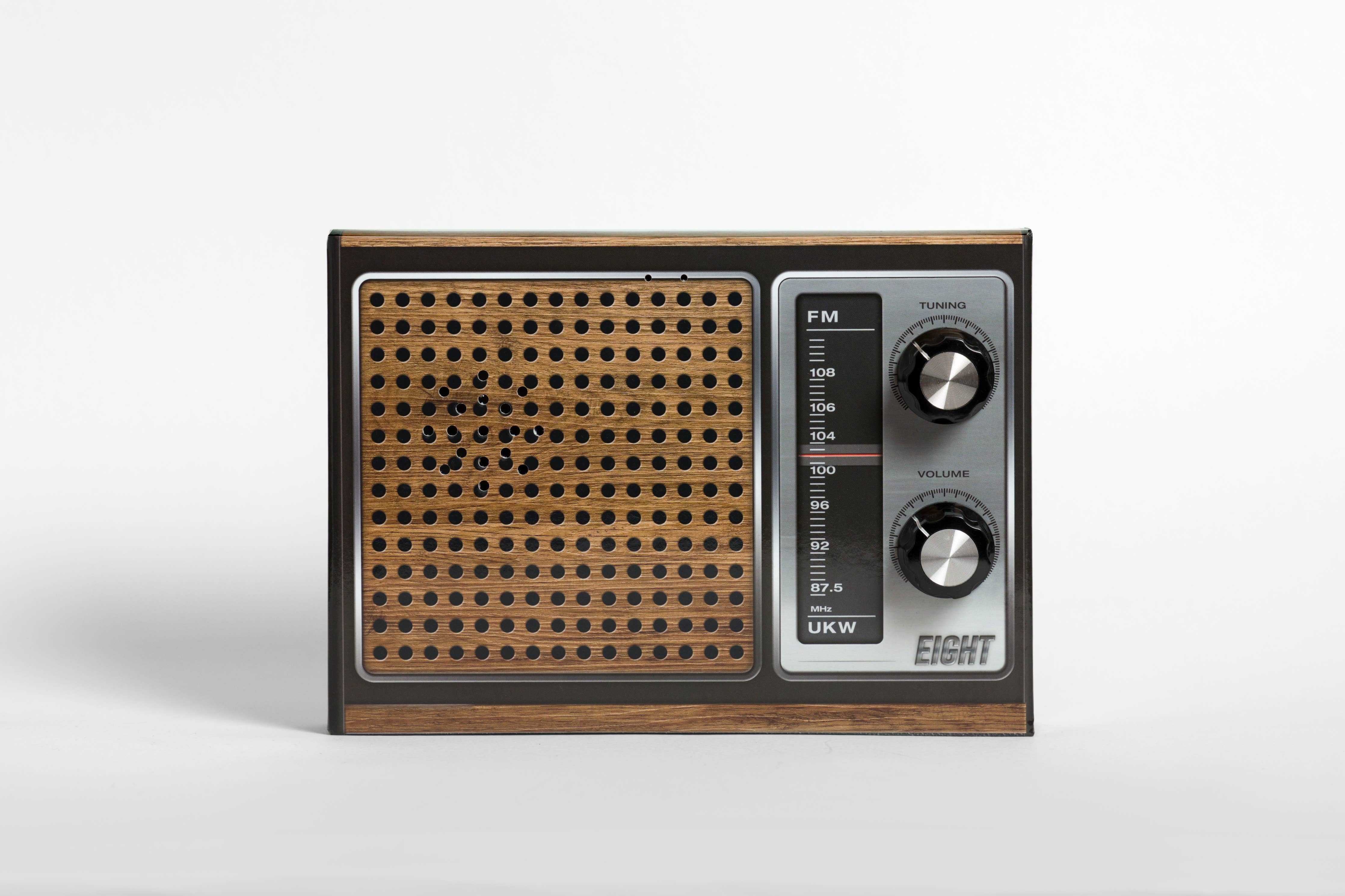 EIGHT Innovation Retro Radio