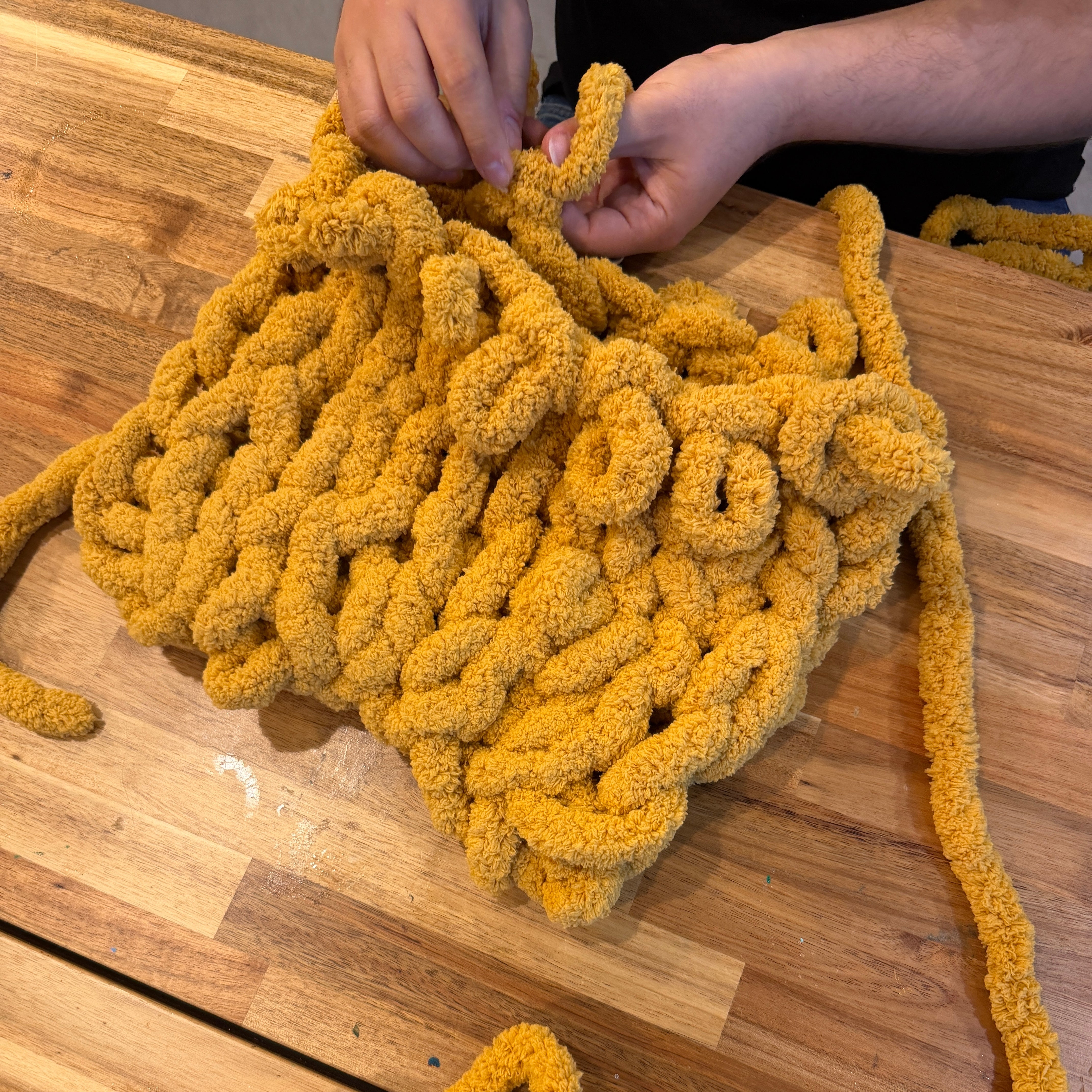 Beginner Hand-Knit Beach Bag (Cambridge)