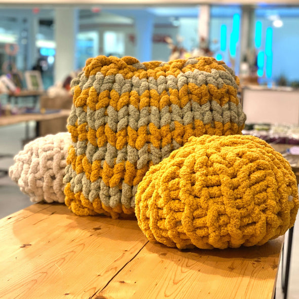 Chunky Knit Pillow Kit