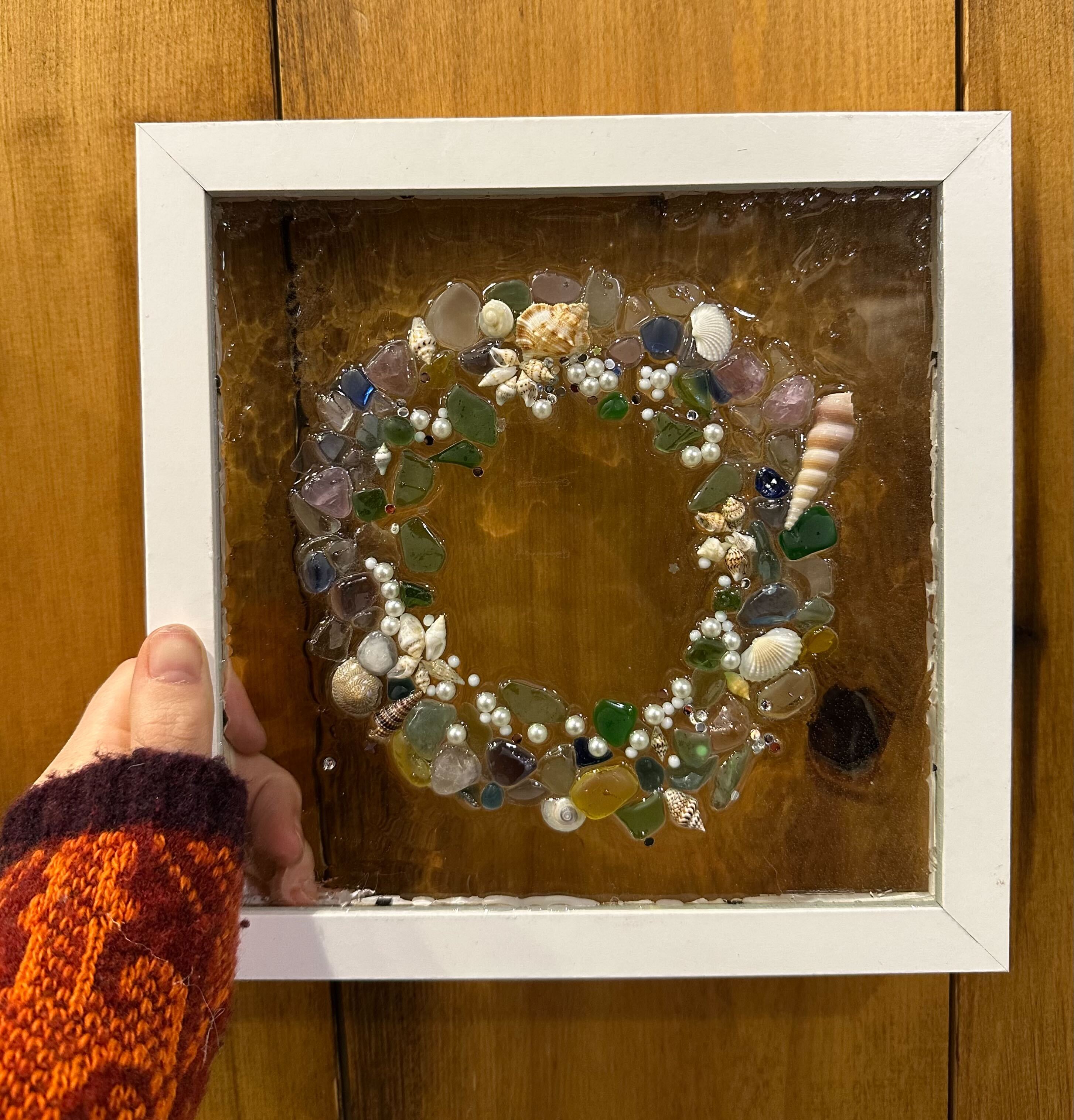 Holiday Resin Sea Glass Wreath Frame (Cambridge)