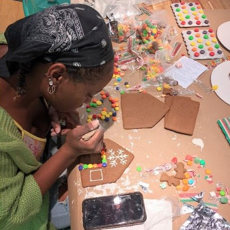 Gingerbread House Decorating Workshop (Cambridge)